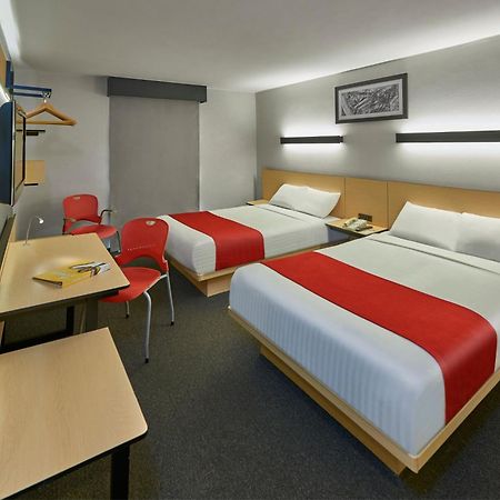 City Express By Marriott Durango Exterior photo