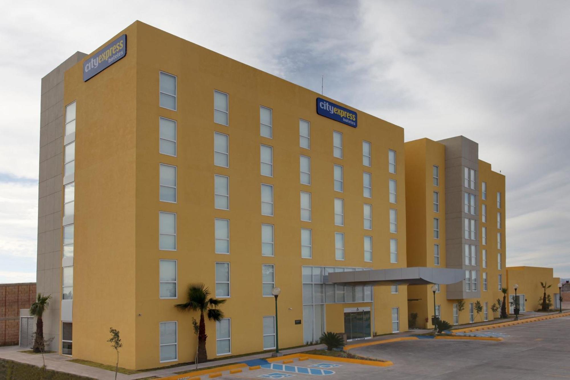 City Express By Marriott Durango Exterior photo